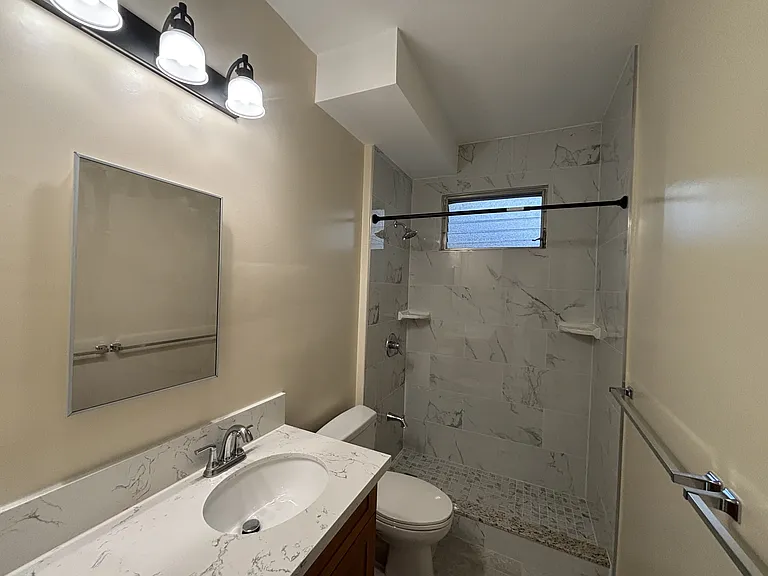 1323 Matlock Ave #1 — Photo 6