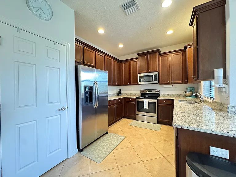 4196 Overture Cir — Photo 3