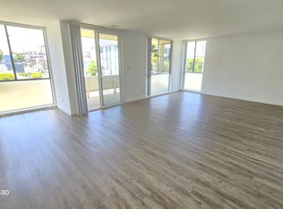 1902 Glendon Ave #301, Los Angeles, CA 90025