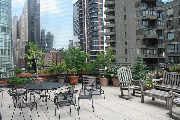 Sold by Corcoran | media 15