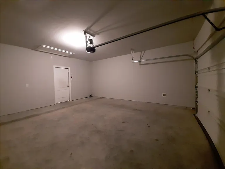 919 Redinger Ridge Dr — Photo 18