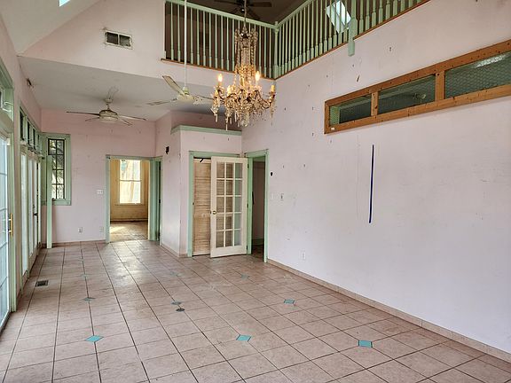5th image of 338 Beaufort St SE
