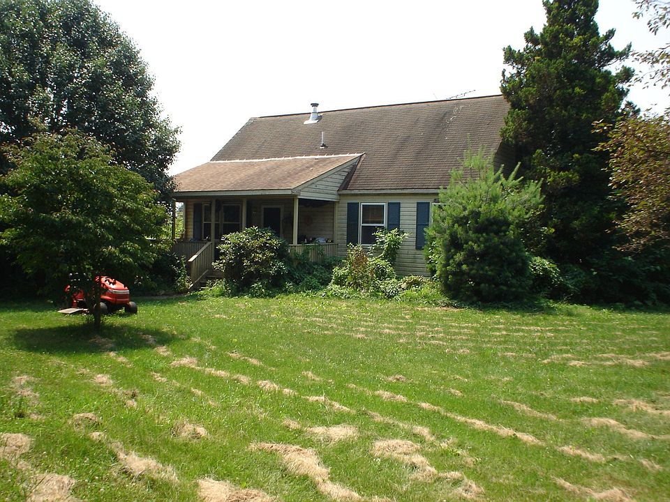 front of property, 1.1 acres