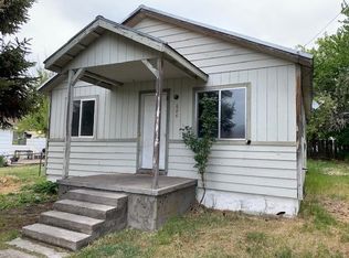 686 Spur St, Weed, CA 96094