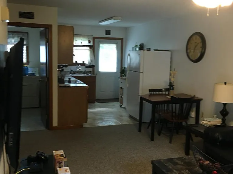 110 Sidney St — Photo 16