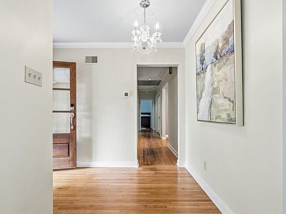 5th image of 5126 Charlotte Cir N