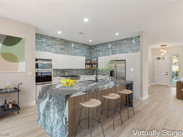 1605 Shadow Rock Dr, Las Vegas, NV 89117