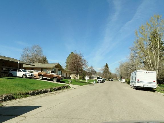 4th image of 2233 Briggs St