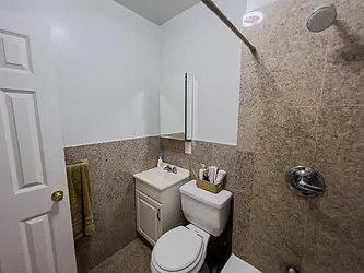 Rented by Denise Rosenblum, LREB