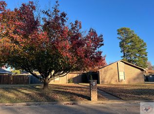 10 Meadowview Dr, Texarkana, AR 71854