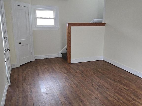 4th image of 755 Oakdale Ave