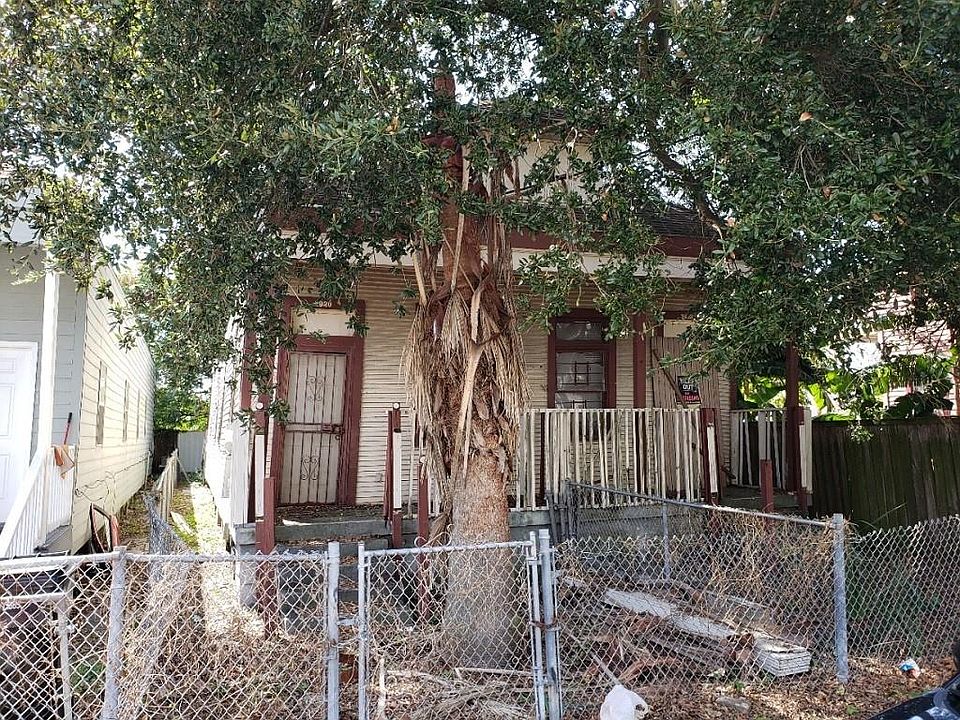 1st image of 2920 Baudin St