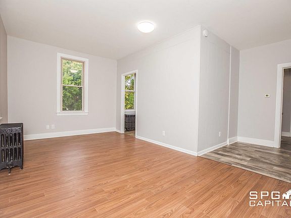 3rd image of 85 E York St #2