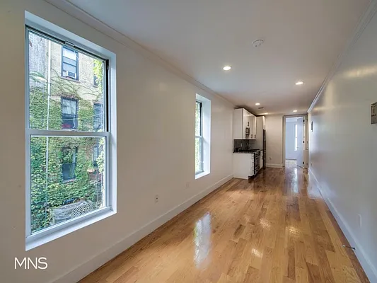 Rented by MNS Marketing | media 3