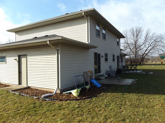 2nd image of 581 Evans Dr