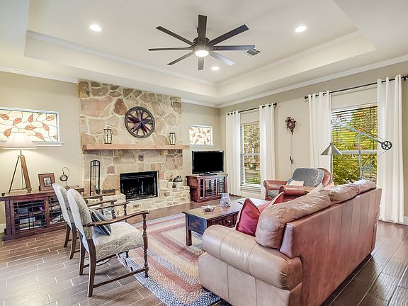3rd image of 2242 Gruene Lake Dr