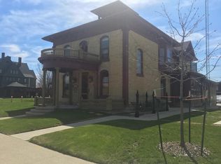 624 N 8th St STE 101, Manitowoc, WI 54220