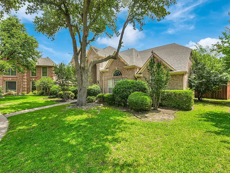 8504 Beatton Ct — Photo 3