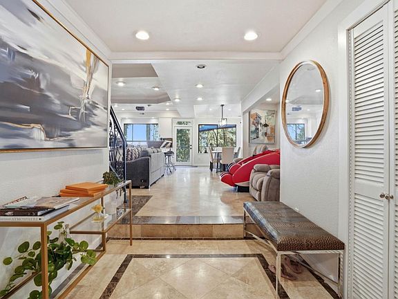 5th image of 26 Big Tree Rd