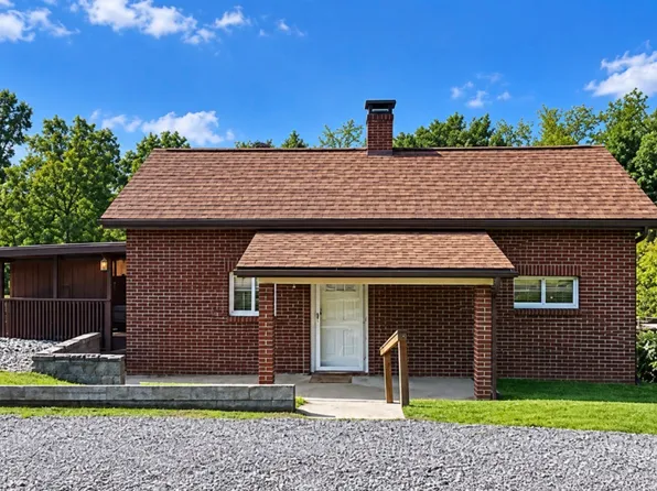 2009 Main St, Claridge, PA 15623