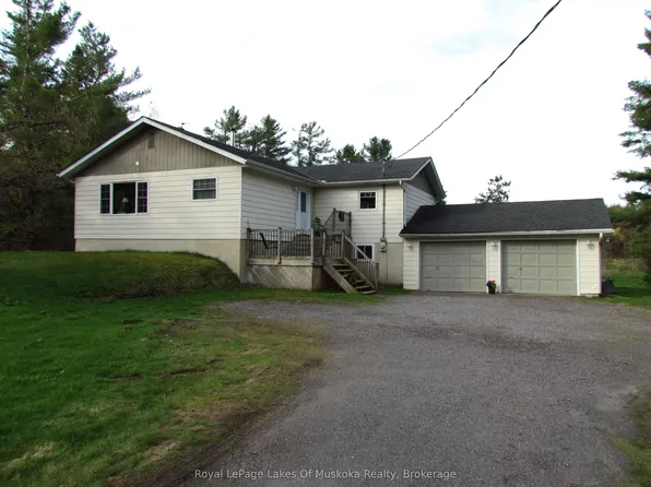 1016 Laycox Rd, Gravenhurst, ON P1P 1R3