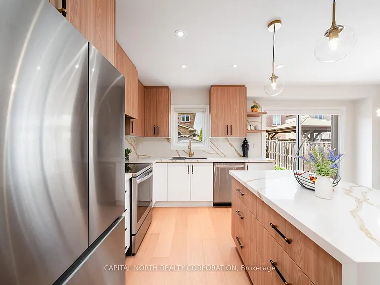 231 Venice Gate Dr — Photo 13