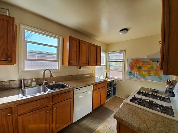 5th image of 4022 W 176th St