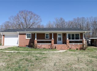 300 Abbotts Ave, Lexington, NC 27292