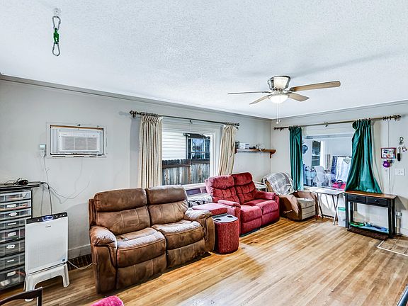4th image of 2026 E Empire Ave