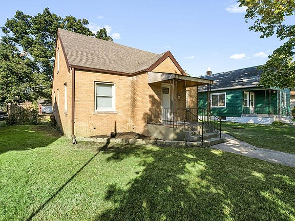 2nd image of 1313 College St