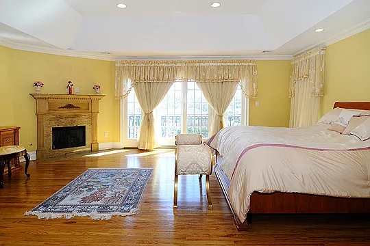 417 N Woodland St — Photo 12
