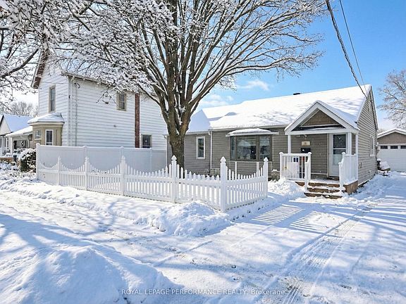 2nd image of 63 Wilson St E