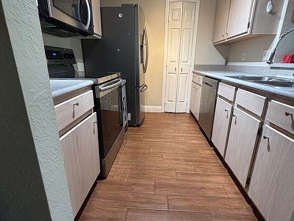4th image of 7405 Vista Way APT 204