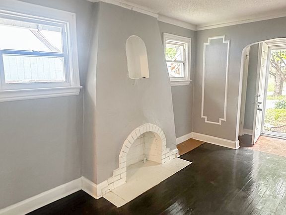 5th image of 7412 Forest Ave