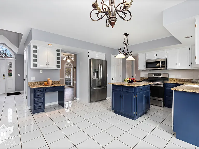 1523 Greenlake Dr — Photo 15