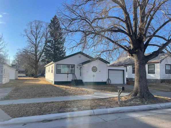1218 G Ave, Gothenburg, NE 69138