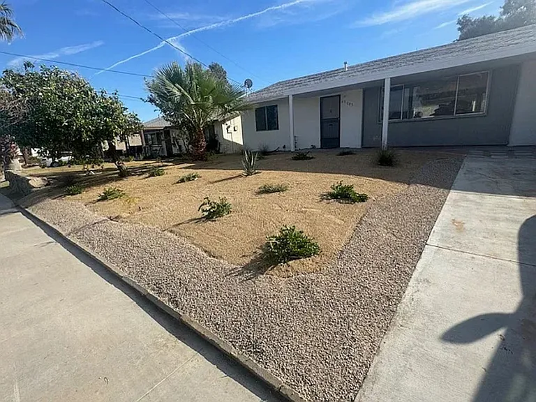 43085 Illinois Ave — Photo 6