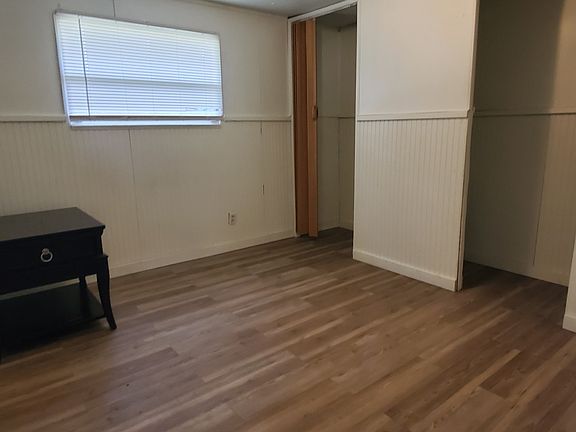 4th image of 40 Cattail Ln