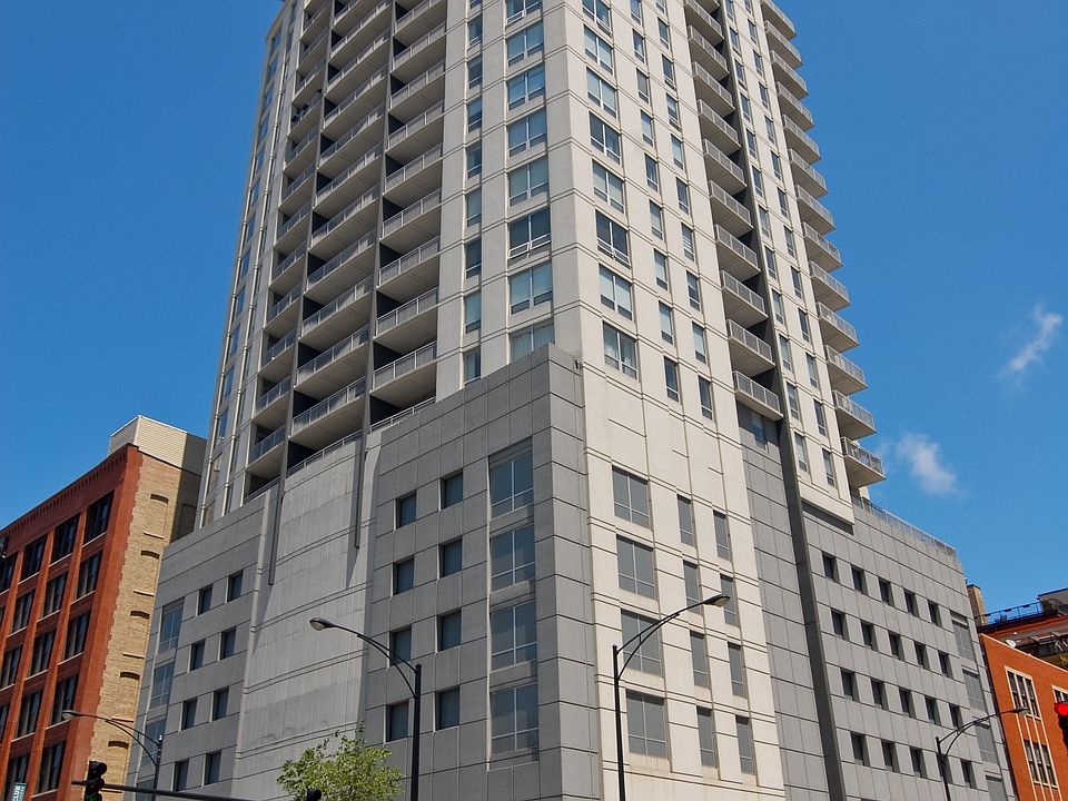 1st image of 330 W Grand Ave APT 1704