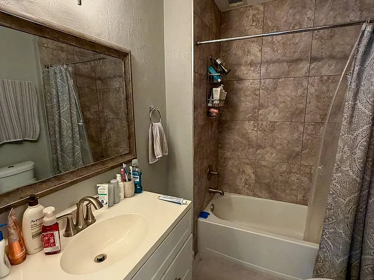 4411 SW 34th St #1006 — Photo 15