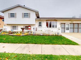 1025 Christine Ct, Joliet, IL
