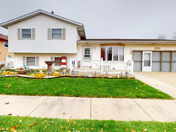 1025 Christine Ct, Joliet, IL 60431