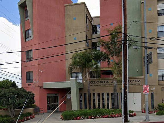 3rd image of 2627 E Olympic Blvd