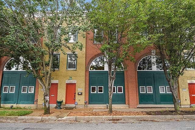 1st image of 2723 Lemp Ave