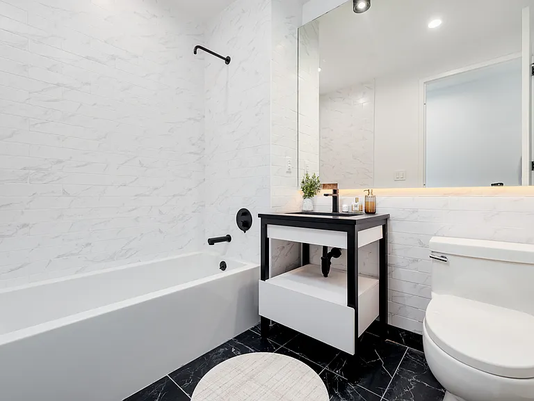 224 W 124th St #413 — Photo 9