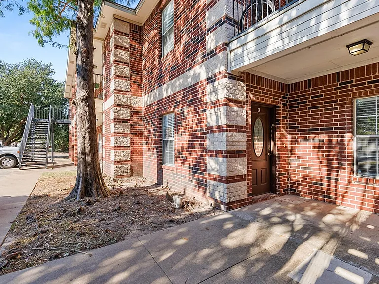 1521 Bagby Ave #C — Photo 3