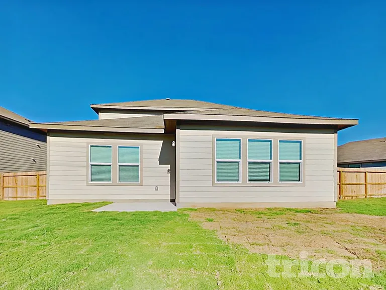 5616 Luna Pass — Photo 17