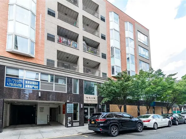 140-75 Ash Avenue image 1 of 1