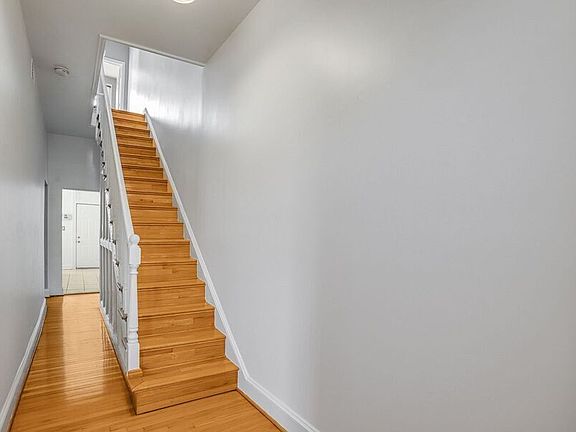 5th image of 306 R St NW