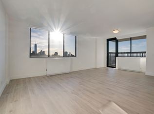 300 Mercer St APT 24J, New York, NY 10003